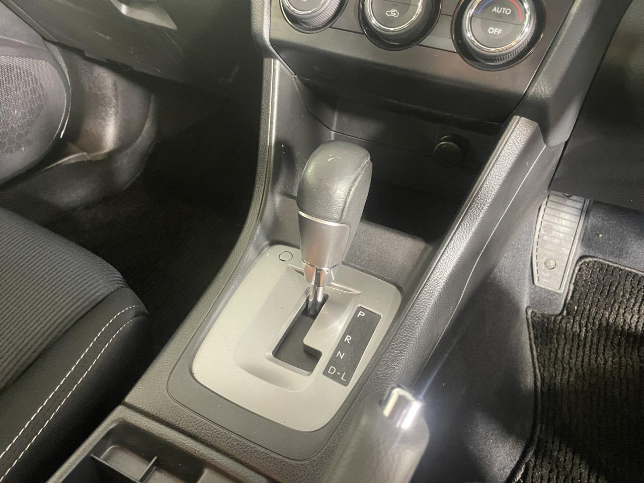 2012 Subaru Impreza G4 4WD 1.6i-L Sedan AWD + MAG WHEELS