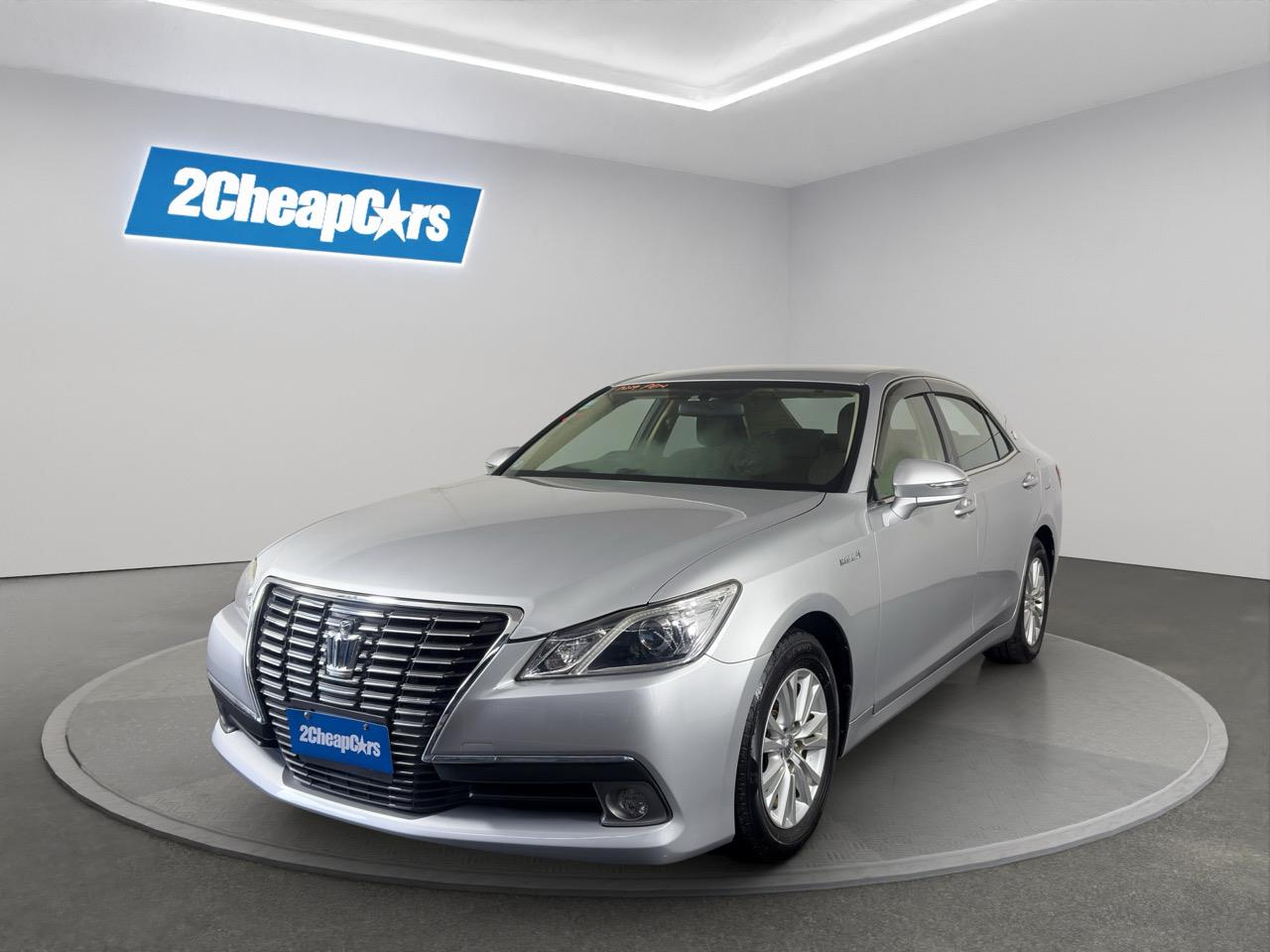 2013 Toyota Crown Royal Sedan