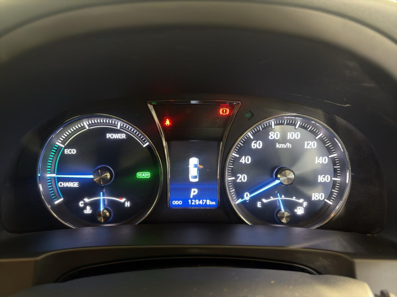 2013 Toyota Crown Royal Sedan CRUISE CONTROL + PUSH SRART + AUTO LIGHTS