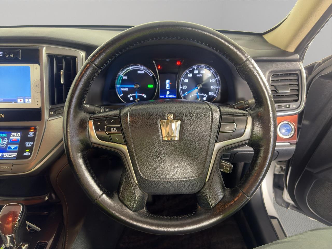 2013 Toyota Crown Royal Sedan CRUISE CONTROL + PUSH SRART + AUTO LIGHTS