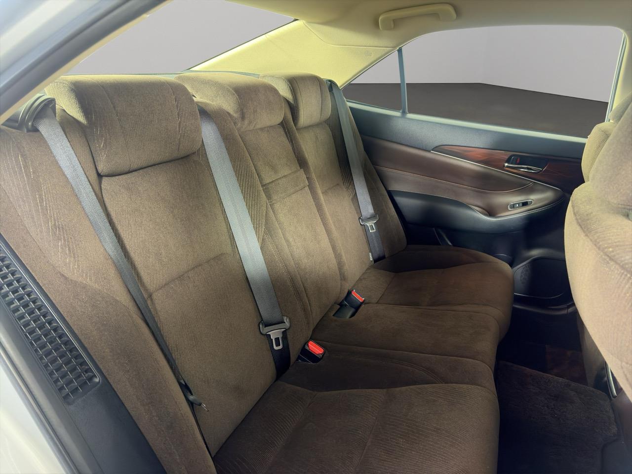 2013 Toyota Crown Royal Sedan CRUISE CONTROL + PUSH SRART + AUTO LIGHTS