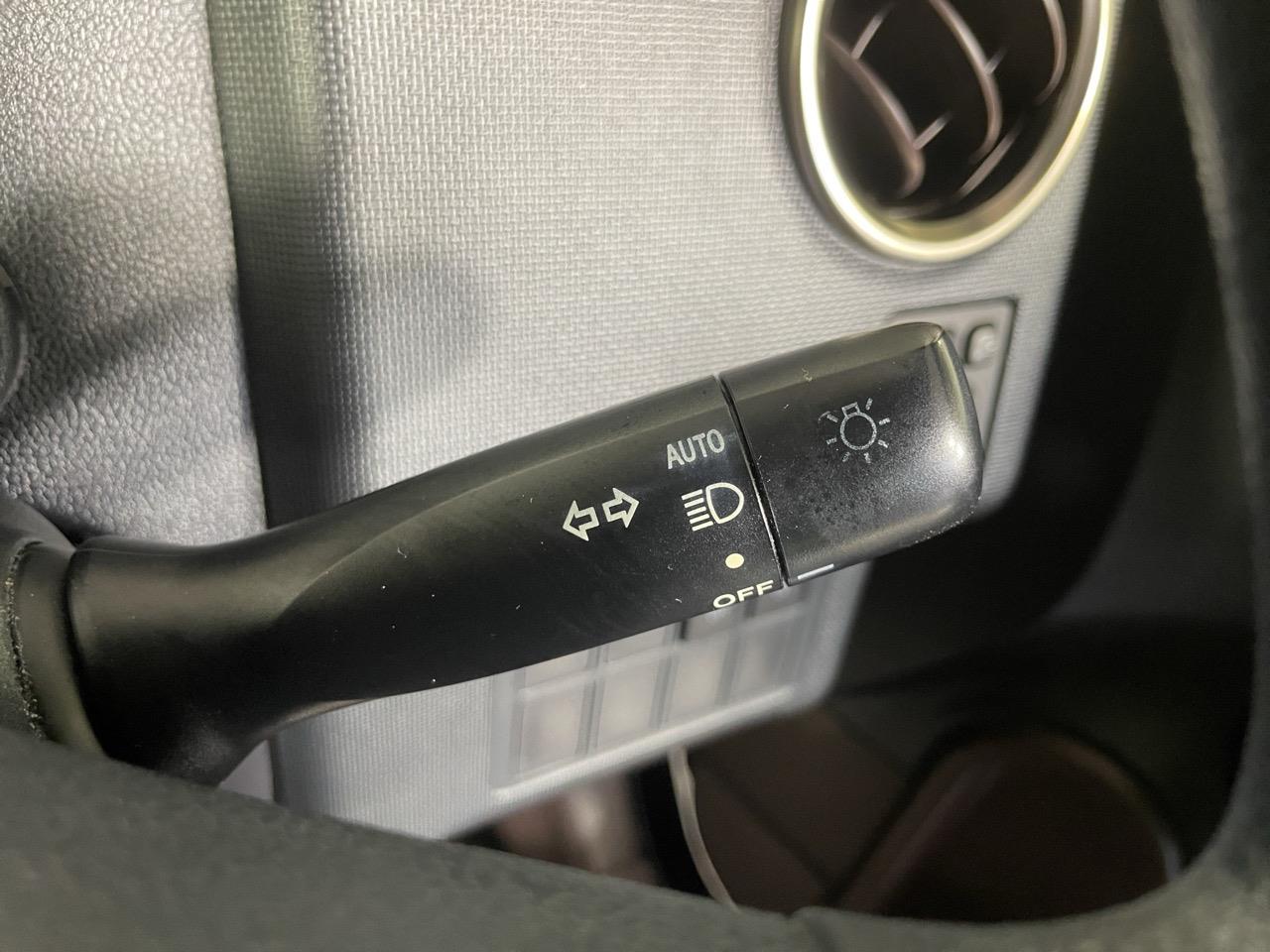 2014 Toyota SPADE 1.5F Hatchback REVERSING CAMERA + PUSH BUTTON START + AUTO LIGHTS