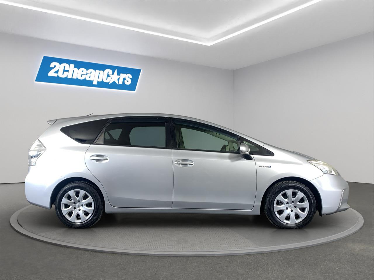 2014 Toyota Prius Alpha Hybrid Station Wagon PUSH BUTTON START + AUTO LIGHTS + GREAT SPACE
