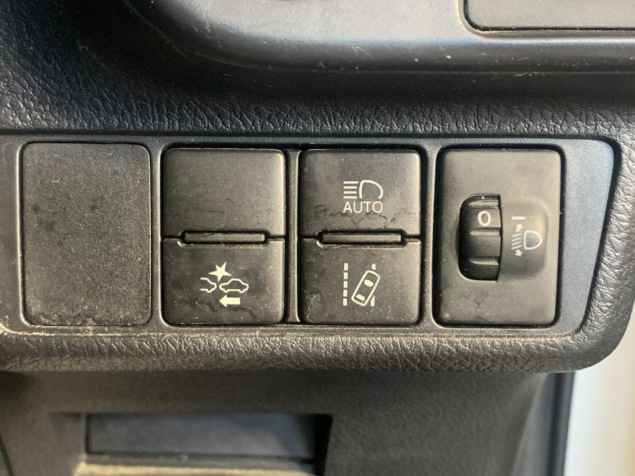 2016 Toyota Corolla Fielder Hybrid New Shape Station Wagon GREAT SPACE + GREAT FUEL EFFICIENCY