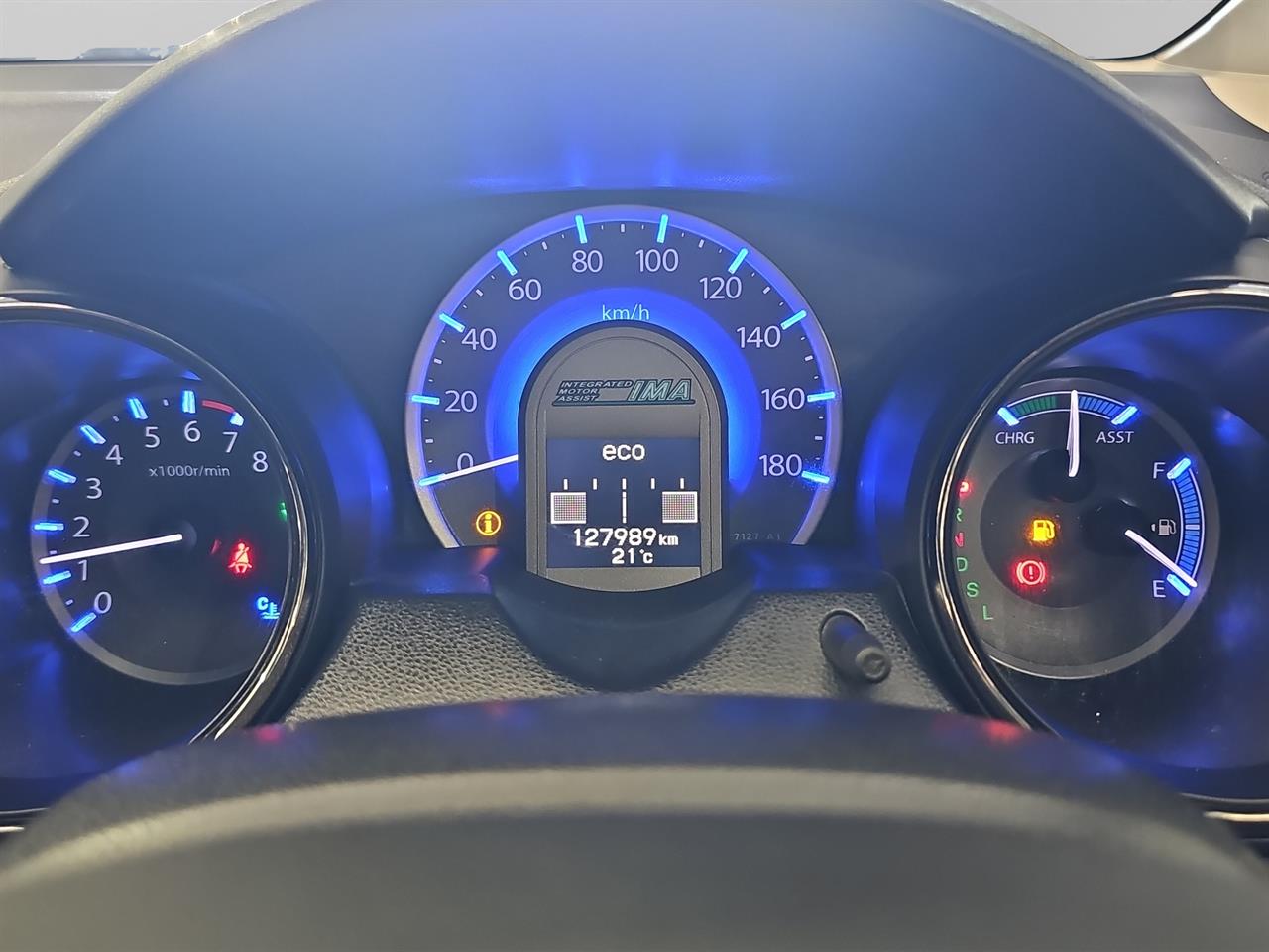 2014 Honda Fit SHUTTLE HYBRID Station Wagon CRUISE CONTROL + GREAT FUEL EFFICIENCY