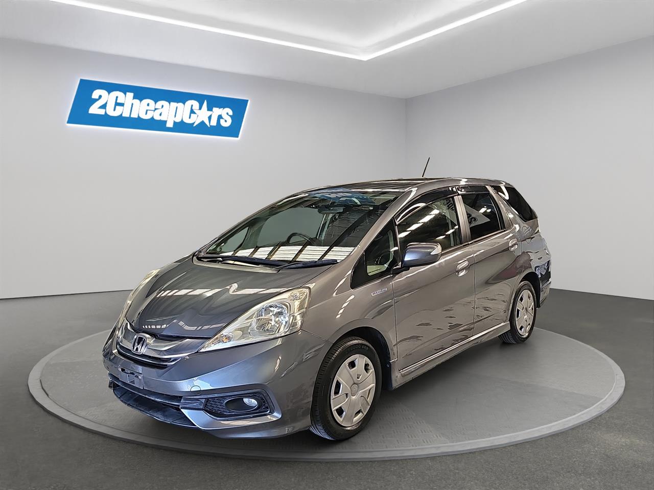 2014 Honda Fit SHUTTLE HYBRID Station Wagon CRUISE CONTROL + GREAT FUEL EFFICIENCY
