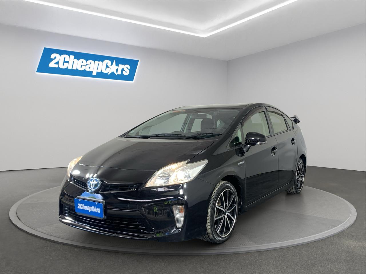 2014 Toyota Prius G Hatchback