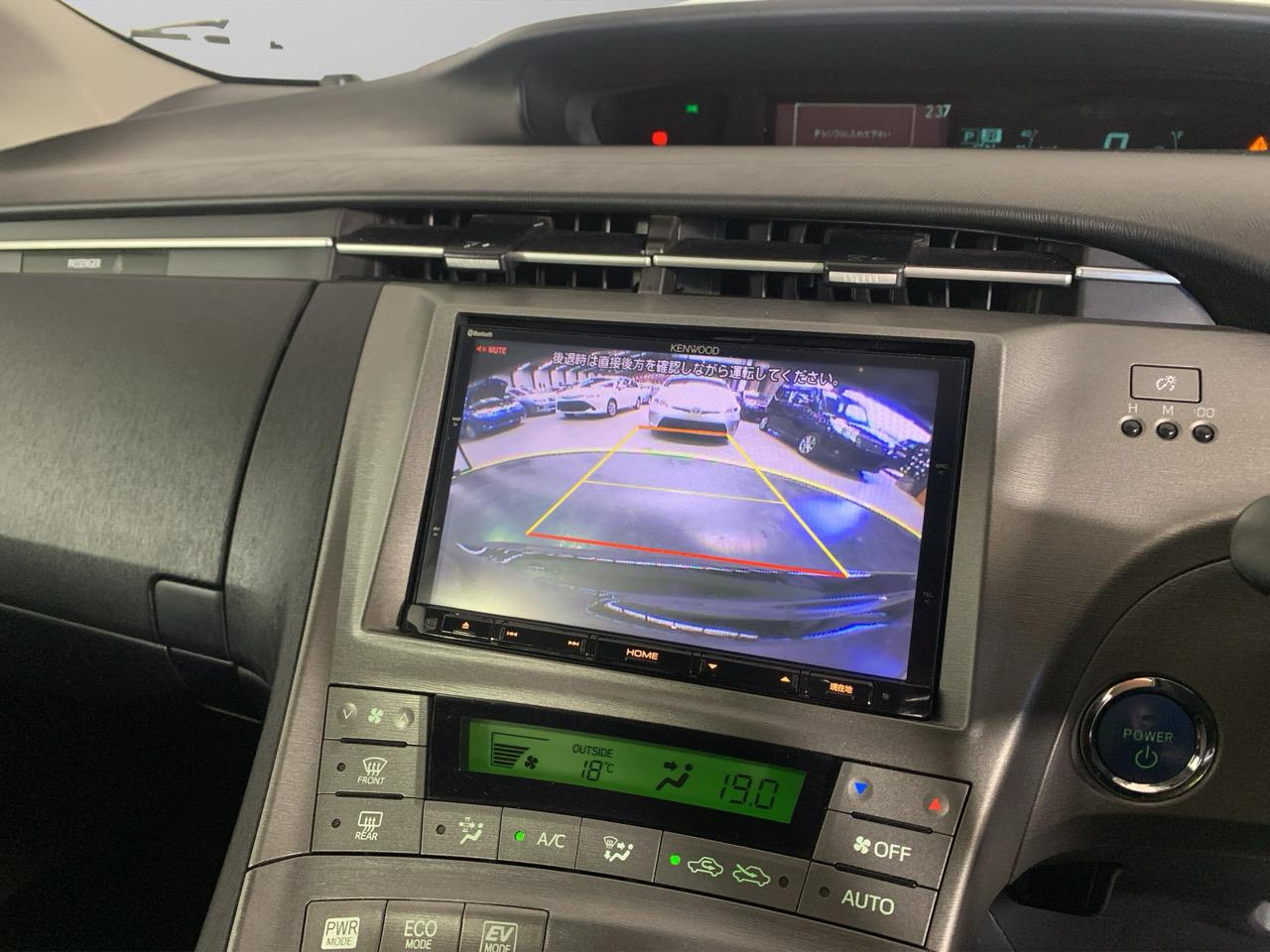 2014 Toyota Prius G Hatchback REVESING CAMERA + CRUISE CONTROL