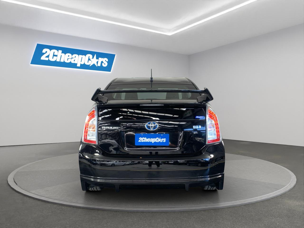 2014 Toyota Prius G Hatchback REVESING CAMERA + CRUISE CONTROL