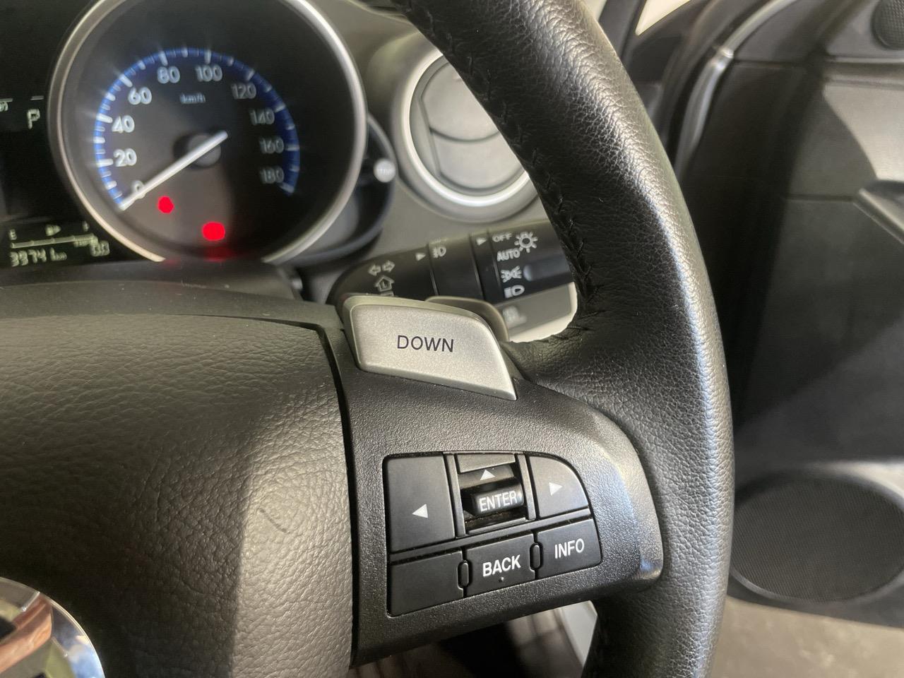 2012 Mazda Axela 3 Sport 2.0S Hatchback AUTO LIGHTS + PUSH START + PADDLE SHIFT