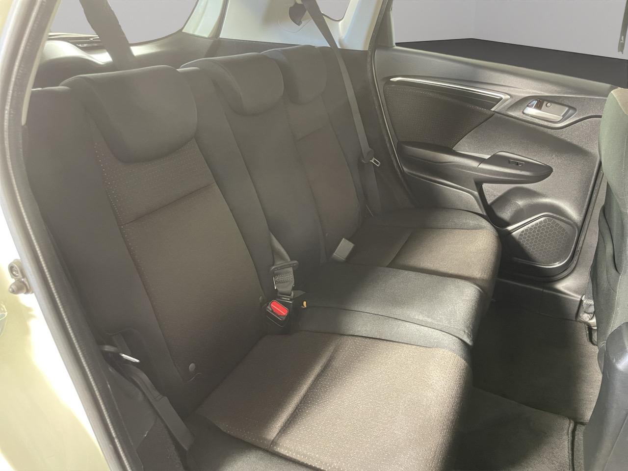 2014 Honda Fit Jazz Hybrid New Shape Hatchback PUSH BUTTON START + GREAT FUEL EFFICIENCY