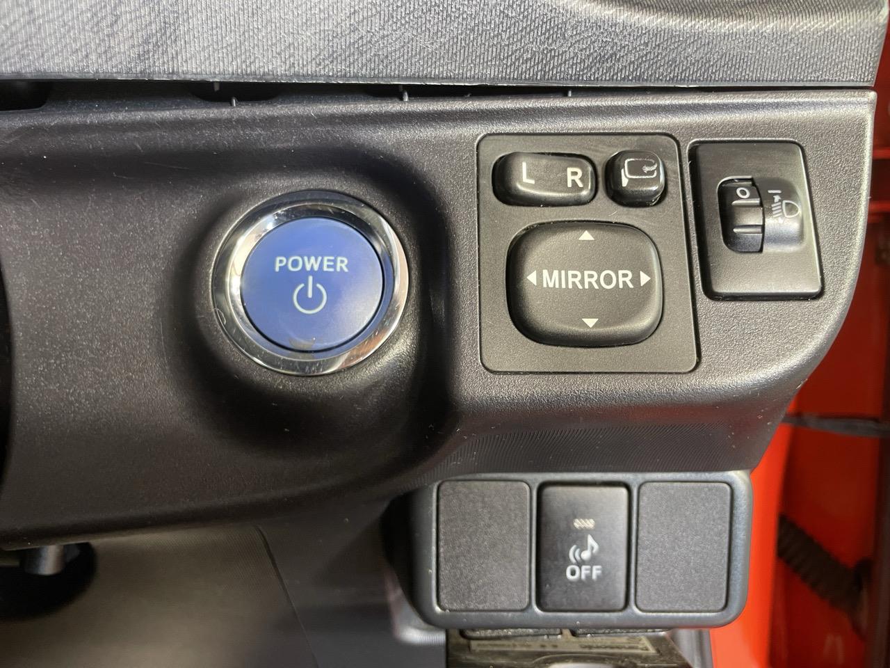 2012 Toyota Aqua G Hatchback REVERSING CAMERA + AUTO LIGHTS + PUSH START