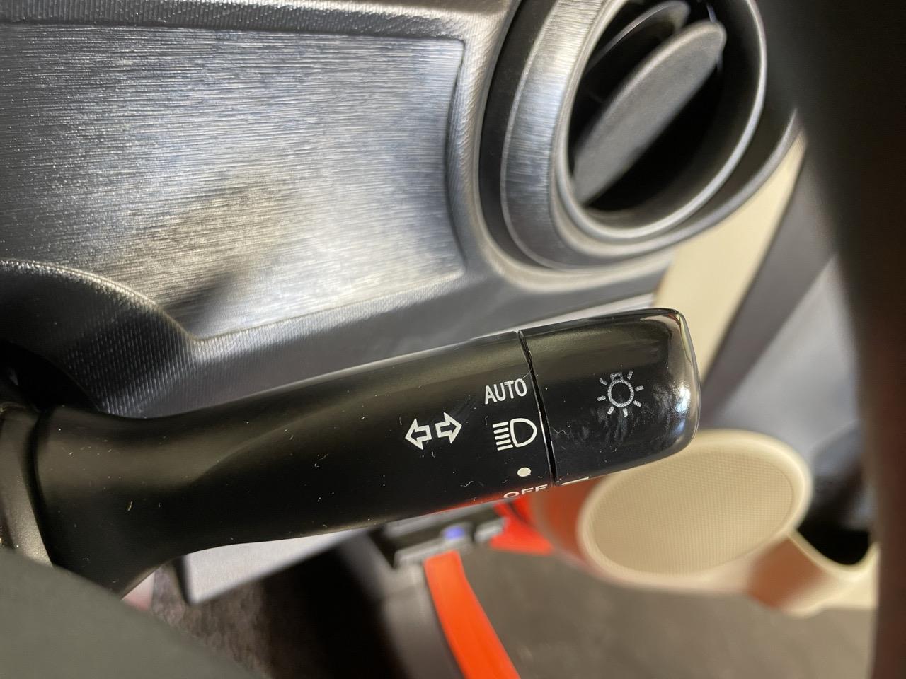 2012 Toyota Aqua G Hatchback REVERSING CAMERA + AUTO LIGHTS + PUSH START