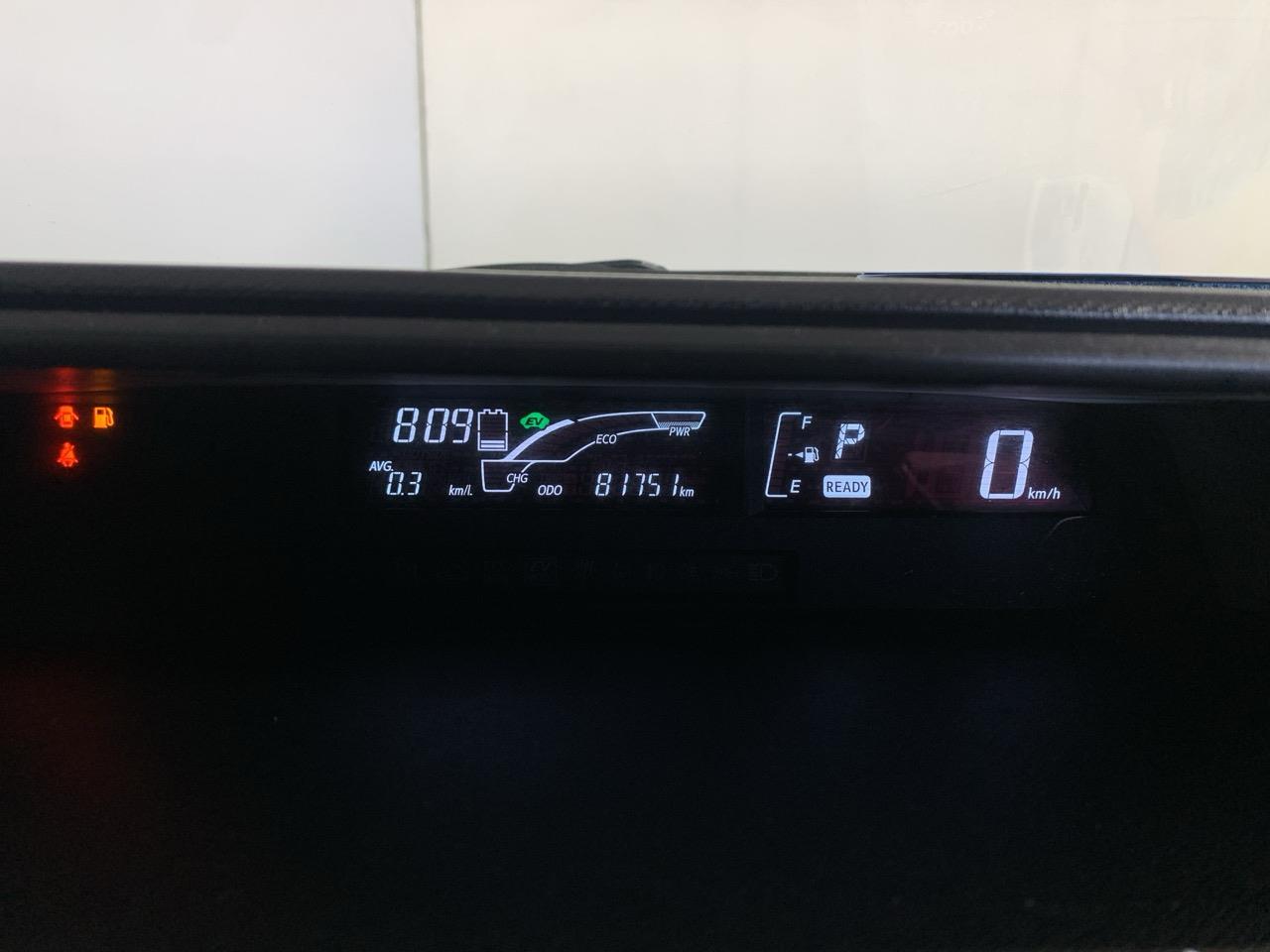 2015 Toyota Aqua Facelift Model S Hatchback PUSH BUTTON START + AUTO LIGHTS + REVERSING CAMERA