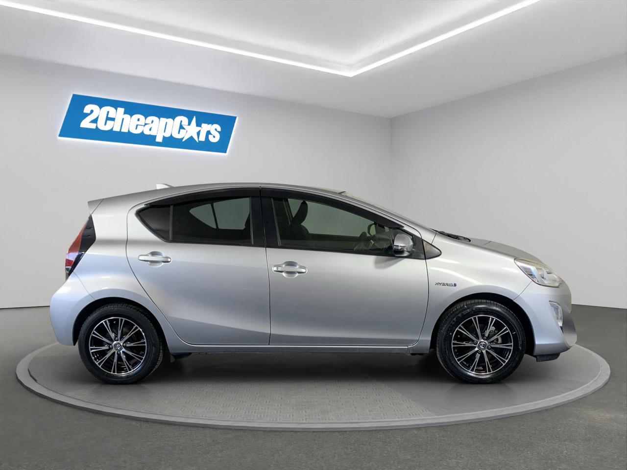 2015 Toyota Aqua Facelift Model S Hatchback PUSH BUTTON START + AUTO LIGHTS + REVERSING CAMERA