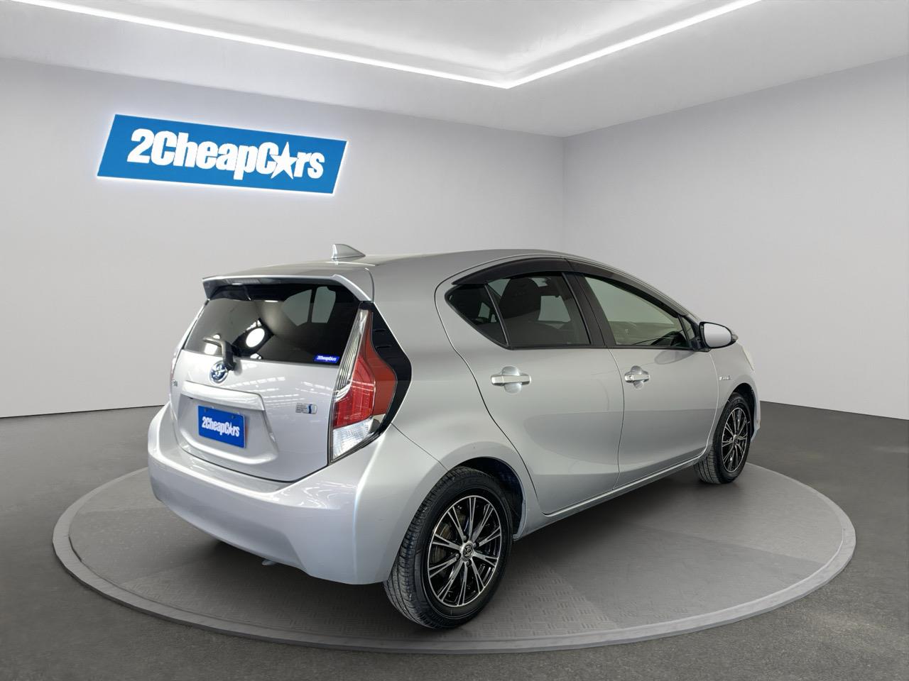 2015 Toyota Aqua Facelift Model S Hatchback PUSH BUTTON START + AUTO LIGHTS + REVERSING CAMERA