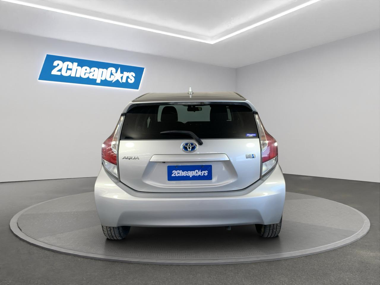 2015 Toyota Aqua Facelift Model S Hatchback PUSH BUTTON START + AUTO LIGHTS + REVERSING CAMERA