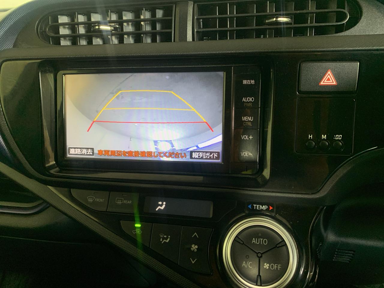 2015 Toyota Aqua Facelift Model G Hatchback PUSH BUTTON START + AUTO LIGHTS + REVERSING CAMERA