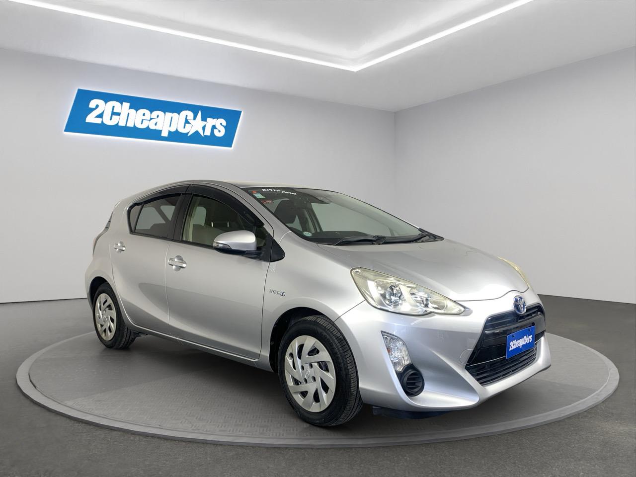 2015 Toyota Aqua Facelift Model G Hatchback PUSH BUTTON START + AUTO LIGHTS + REVERSING CAMERA