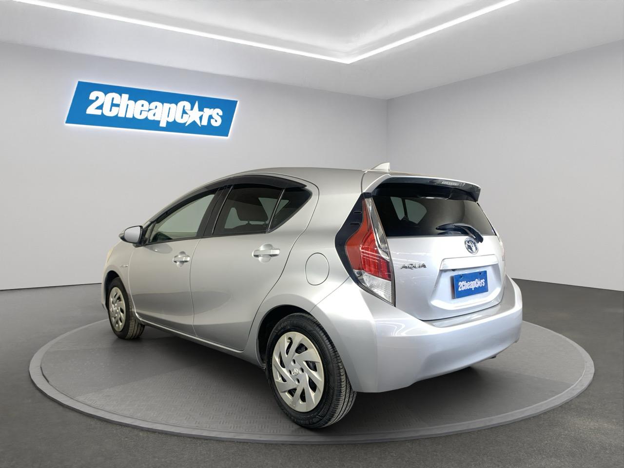 2015 Toyota Aqua Facelift Model G Hatchback PUSH BUTTON START + AUTO LIGHTS + REVERSING CAMERA