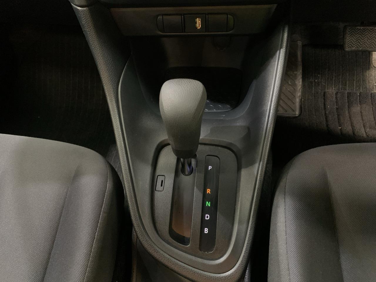 2020 Toyota Yaris Vitz X Late Shape Hatchback CRUISE CONTROL + REVERSING CAMERA + AUTO LIGHTS