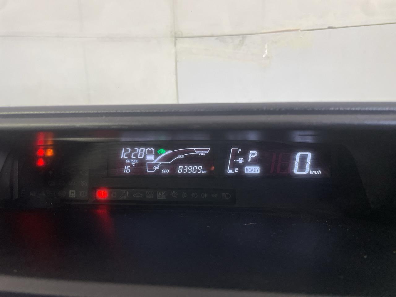 2015 Toyota Aqua Facelift Model G Hatchback REVERSING CAMERA + PUSH BUTTON START + AUTO LIGHTS