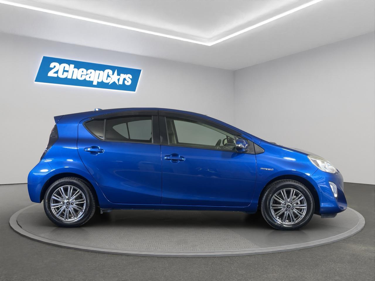 2015 Toyota Aqua Facelift Model G Hatchback REVERSING CAMERA + PUSH BUTTON START + AUTO LIGHTS