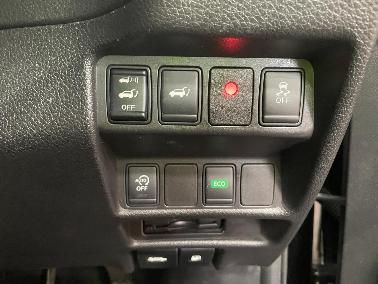 2016 Nissan X-TRAIL 20X EMERGENCY BRAKE 4WD RV/SUV LOW KMS + AWD + 360 DEGREE CAMERA