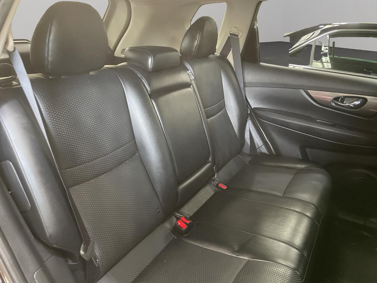 2016 Nissan X-TRAIL 20X EMERGENCY BRAKE 4WD RV/SUV LOW KMS + AWD + 360 DEGREE CAMERA