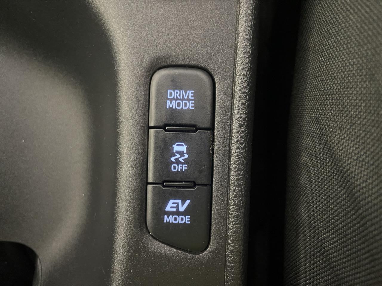 2020 Toyota Yaris Hybrid Late Shape Hatchback CRUISE CONTROL + AUTO LIGHTS + PUSH START