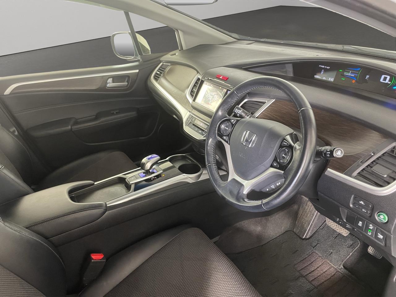 2015 Honda JADE HYBRID X People Mover REVERSING CAMERA + CRUISE CONTROL + AUTO LIGHTS