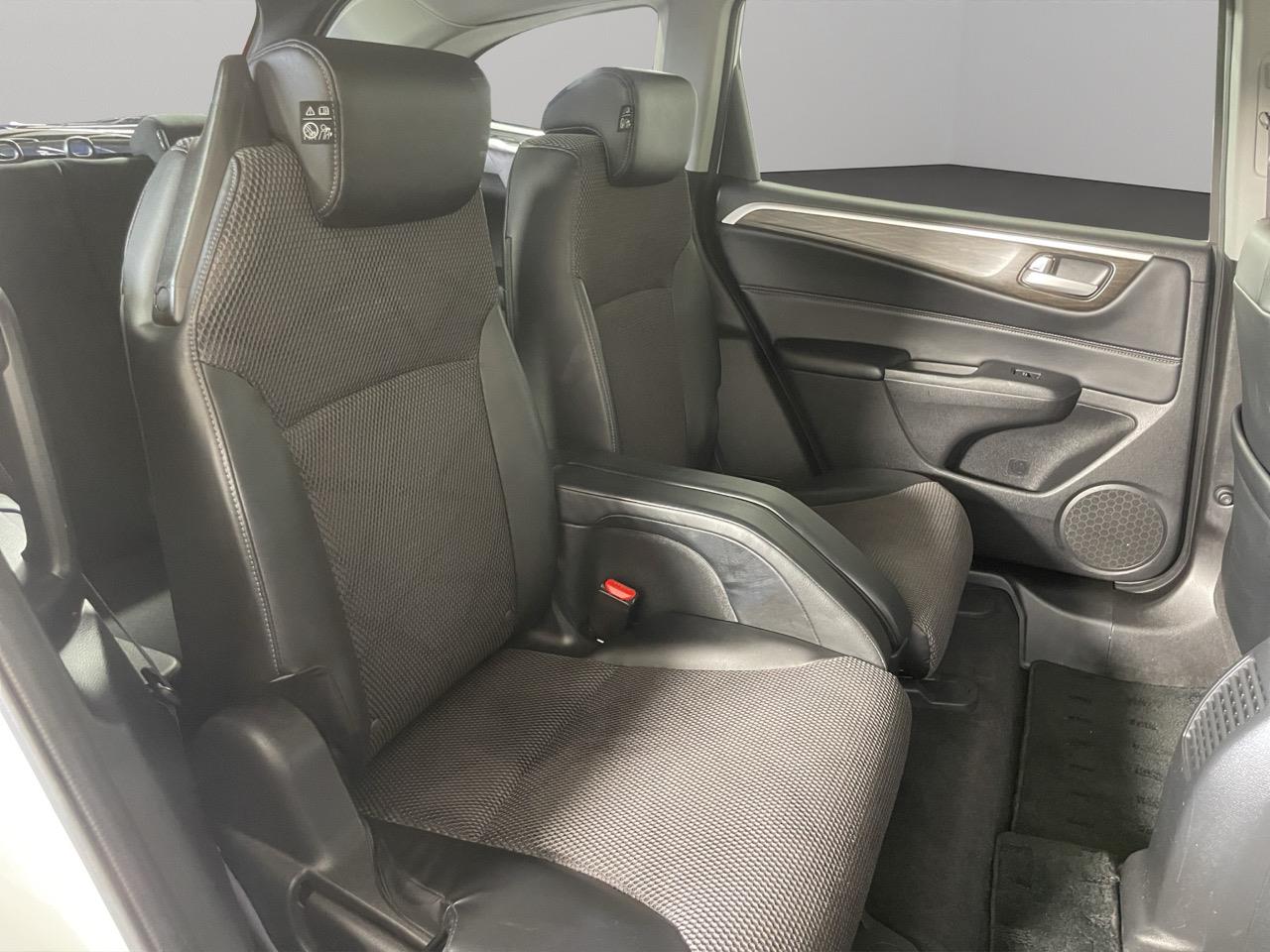 2015 Honda JADE HYBRID X People Mover REVERSING CAMERA + CRUISE CONTROL + AUTO LIGHTS