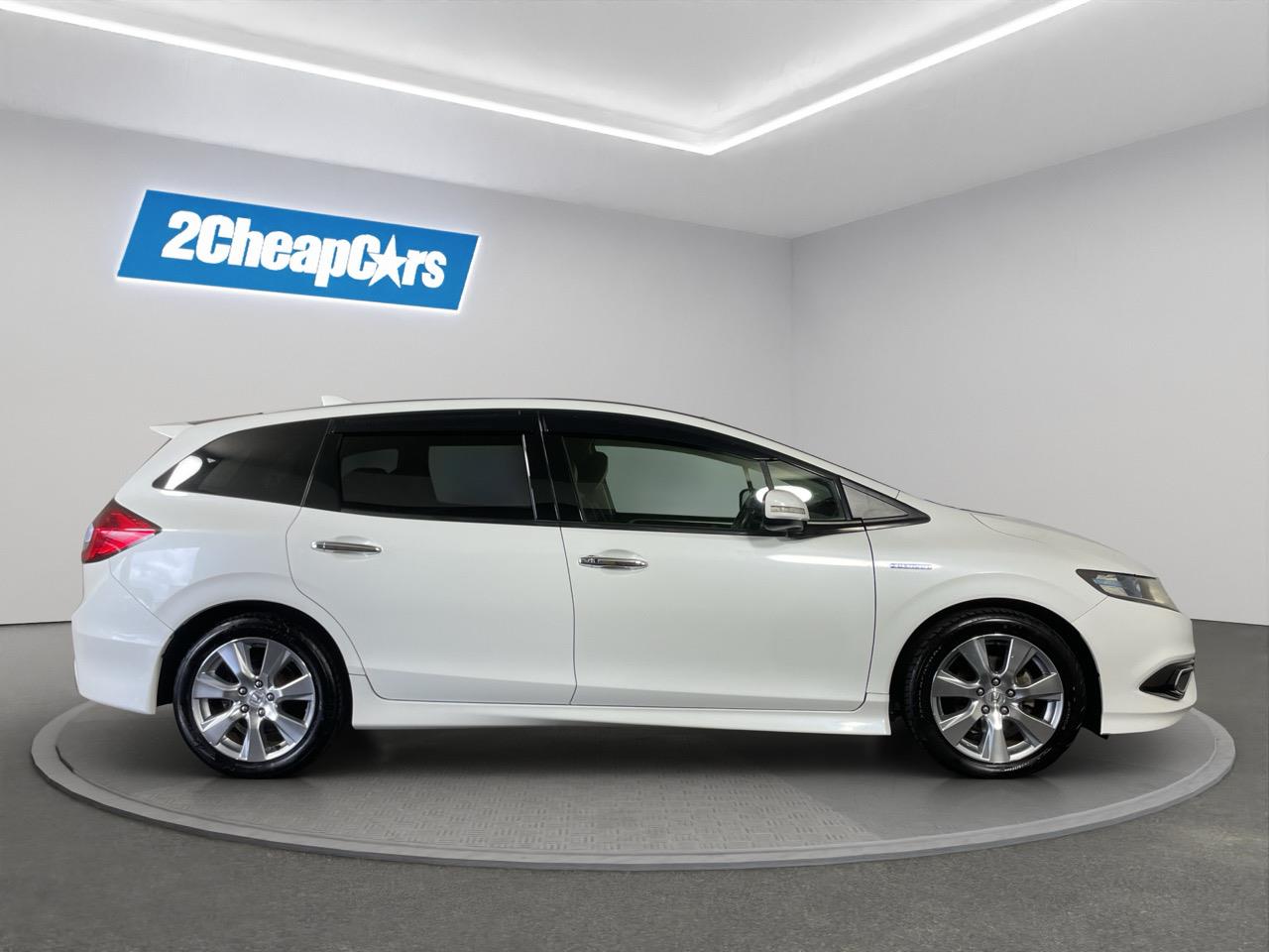 2015 Honda JADE HYBRID X People Mover REVERSING CAMERA + CRUISE CONTROL + AUTO LIGHTS