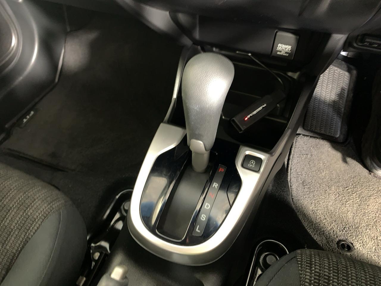 2015 Honda Fit Jazz New Shape Hatchback PUSH BUTTON START + AUTO LIGHTS + REVERSING CAMERA