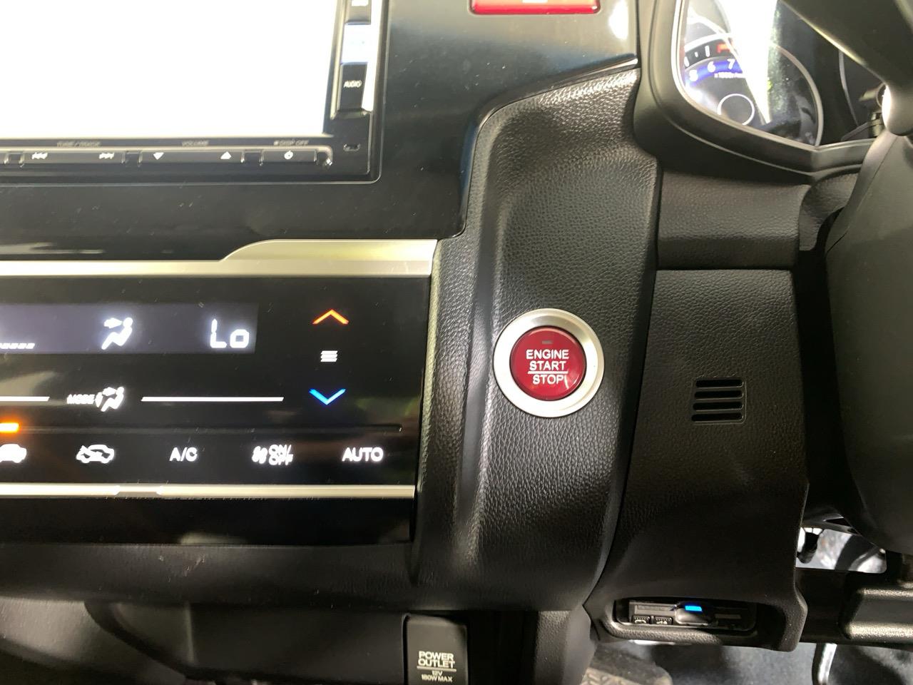 2015 Honda Fit Jazz New Shape Hatchback PUSH BUTTON START + AUTO LIGHTS + REVERSING CAMERA