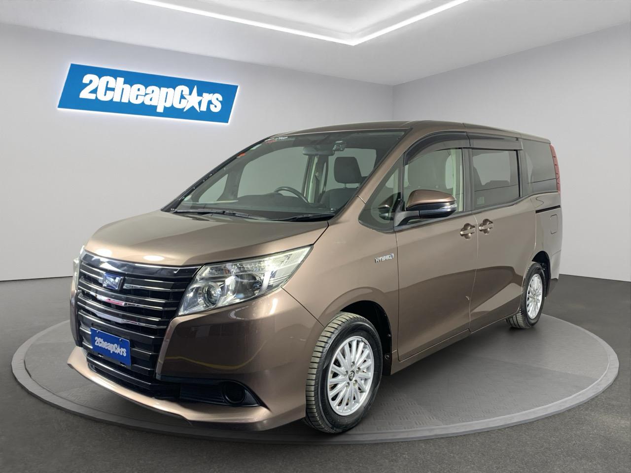 2014 Toyota Noah Hybrid People Mover