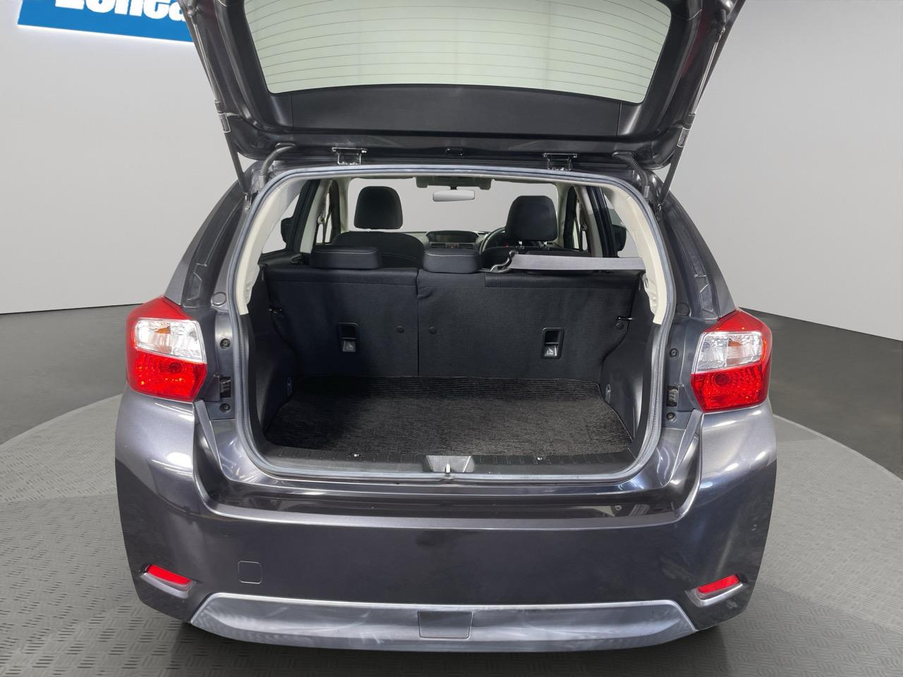 2012 Subaru Impreza SPORT 2.0S AWD Hatchback AWD + REVERSING CAMERA + AUTO LIGHTS