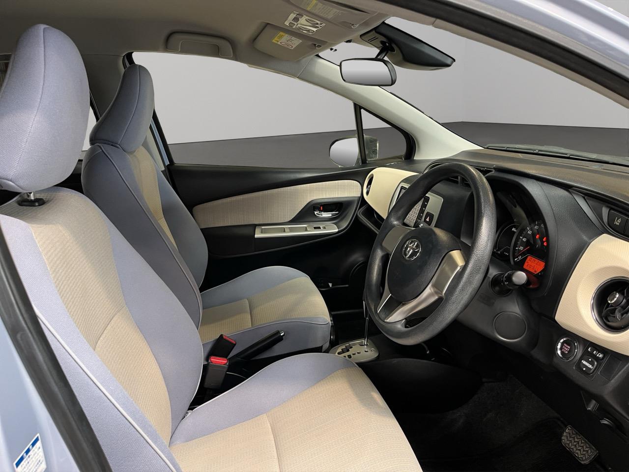 2015 Toyota Vitz Jewela Hatchback PUSH BUTTON START + AUTO LIGHTS