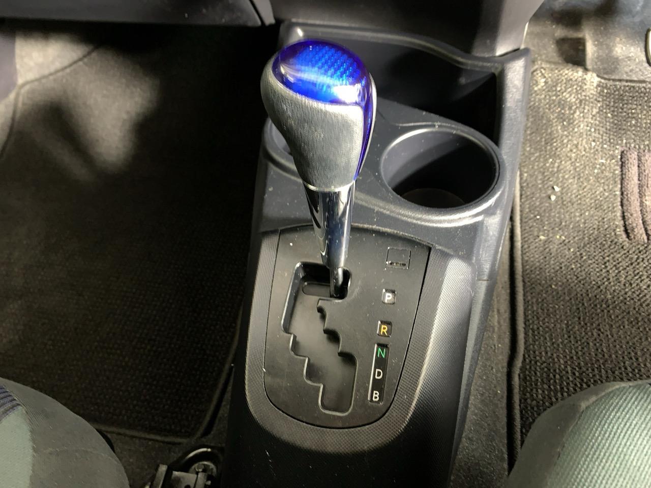 2016 Toyota Aqua Facelift Model S Hatchback LOW KM + PUSH BUTTON START + AUTO LIGHTS