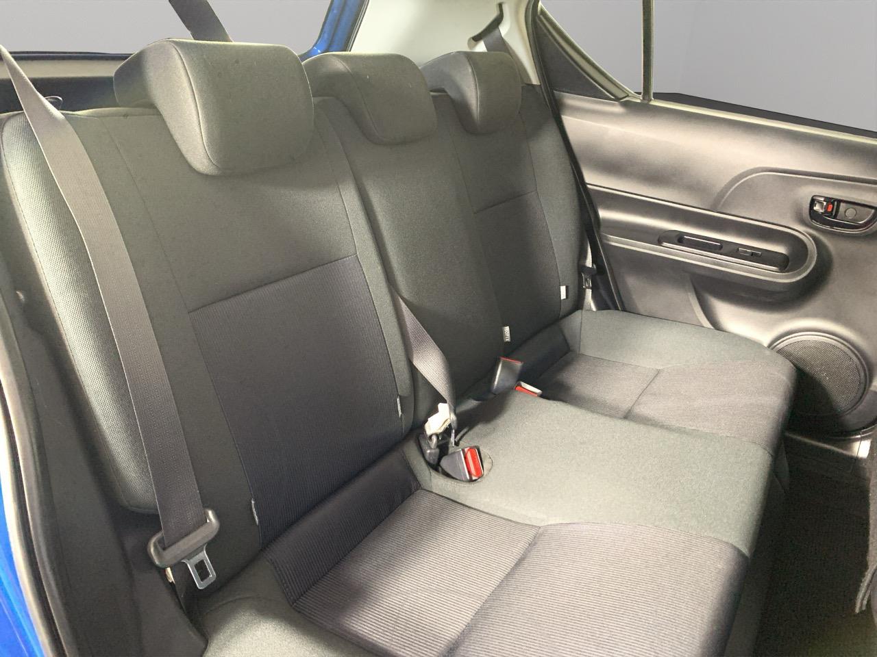 2016 Toyota Aqua Facelift Model S Hatchback LOW KM + PUSH BUTTON START + AUTO LIGHTS