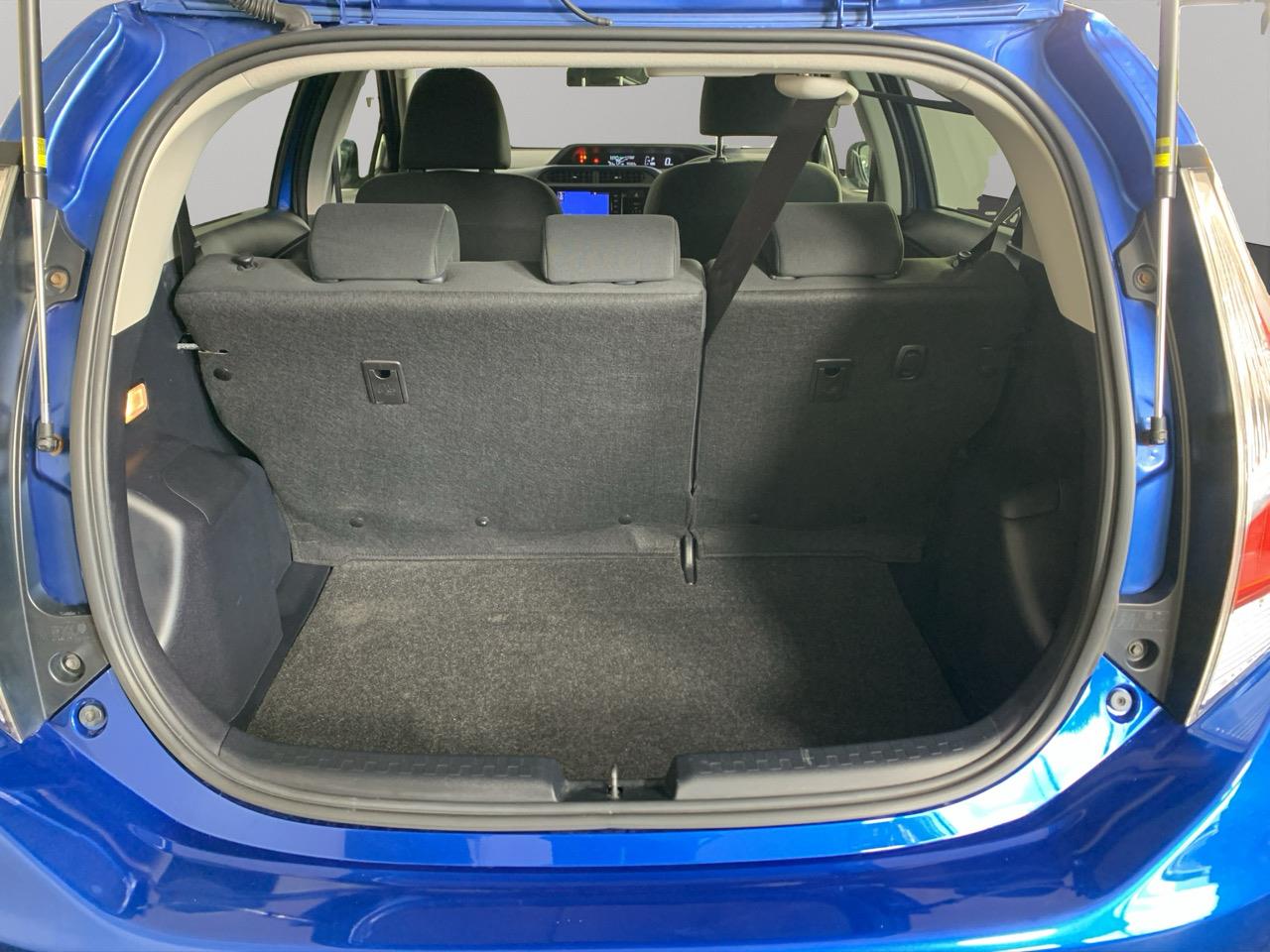 2016 Toyota Aqua Facelift Model S Hatchback LOW KM + PUSH BUTTON START + AUTO LIGHTS