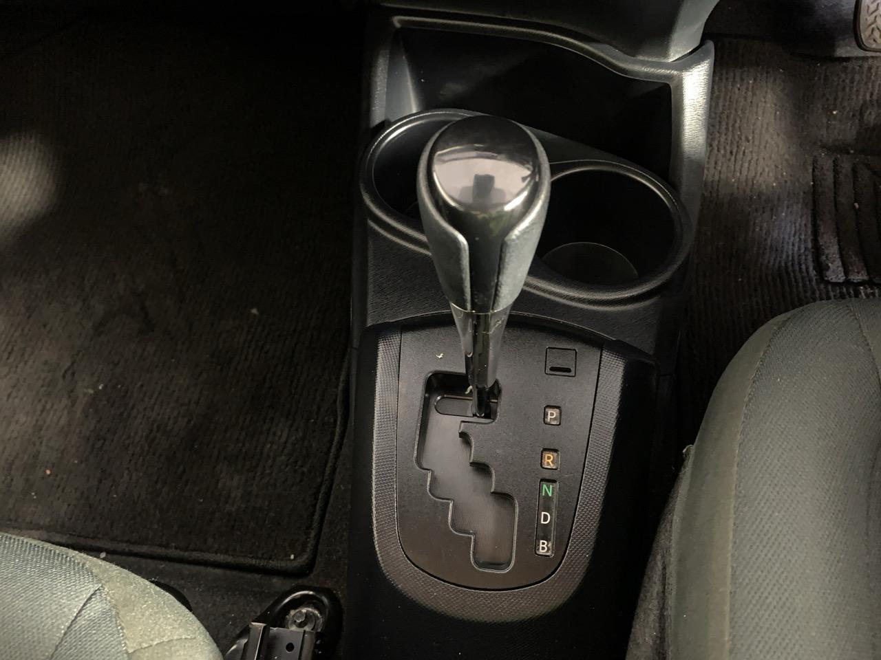 2018 Toyota Aqua New Shape S Hatchback REVERSING CAMERA + HEATED SEATS + AUTO LIGHTS