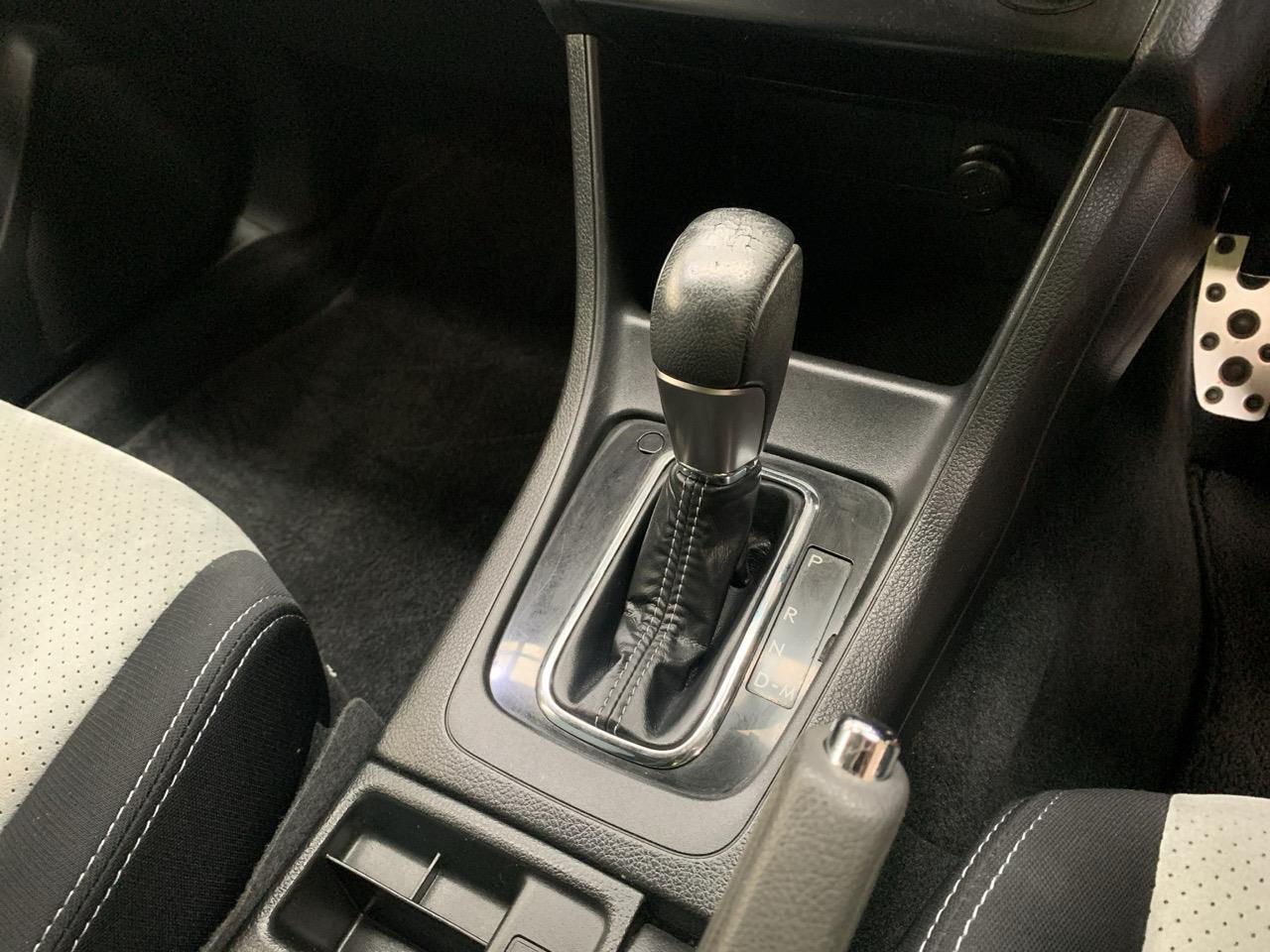 2013 Subaru XV HYBRID AWD RV/SUV AWD + CRUISE CONTROL + POWER ADJUSTMENT SEATS