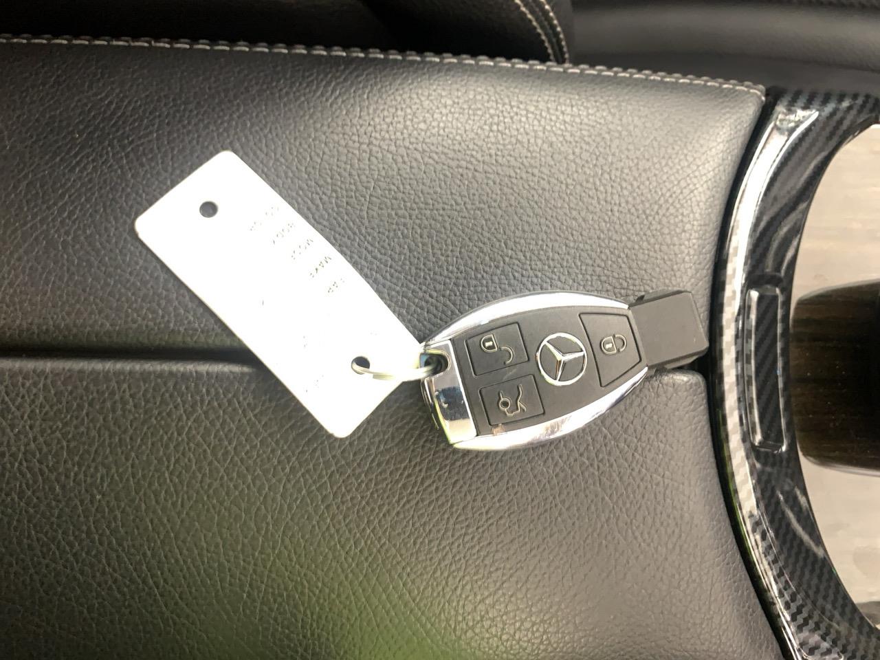 2014 Mercedes-Benz C 200  Station Wagon REVESING CAMERA + HEATED SEATS + AUTO LIGHTS