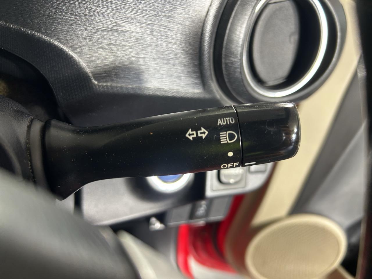 2012 Toyota Aqua G Hatchback REVERSING CAMERA + PUSH BUTTON START + AUTO LIGHTS