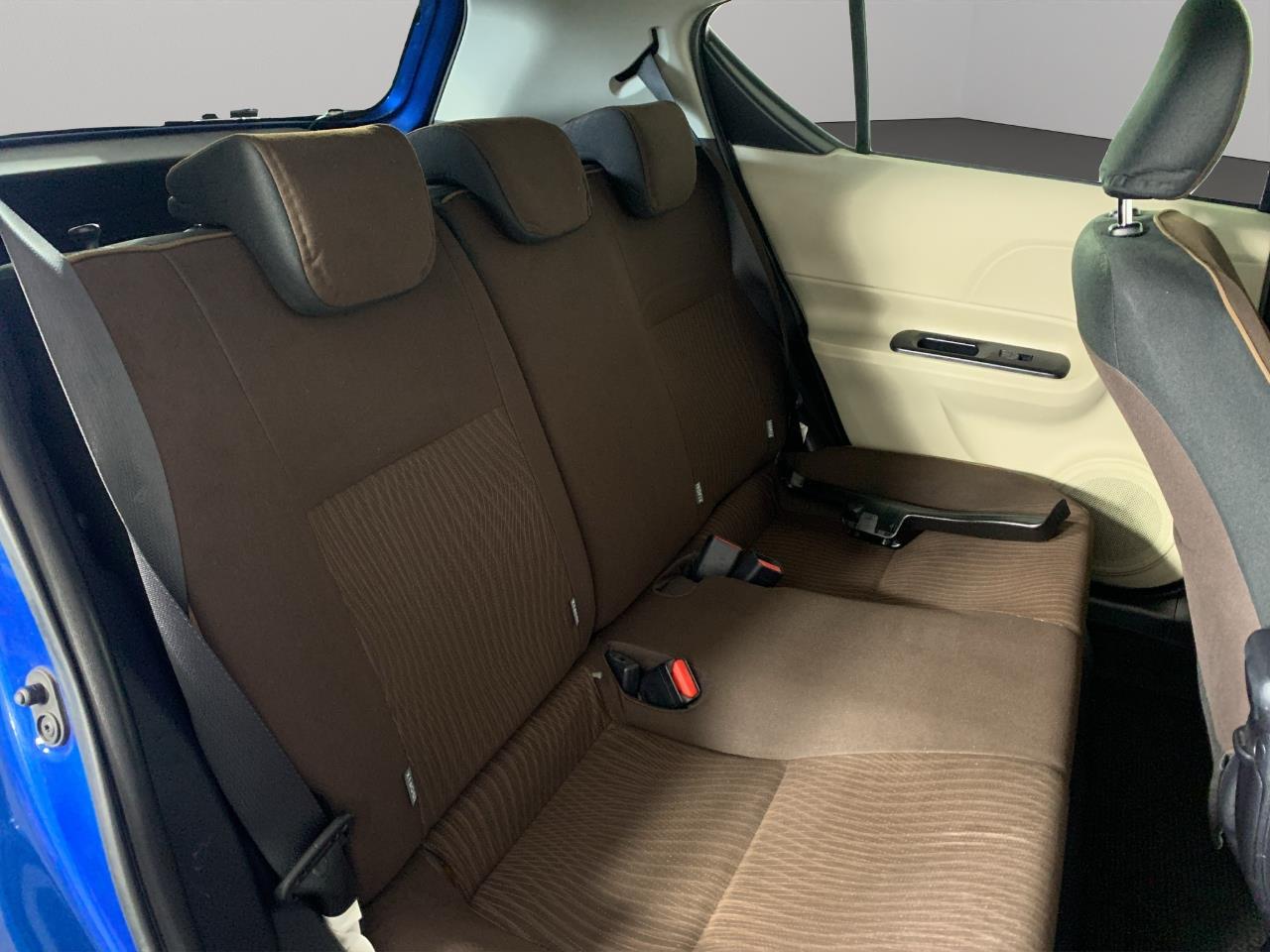 2013 Toyota Aqua G  SEE US FOR FINANCE! BUY NOW PAY IN 6 MONTHS!*