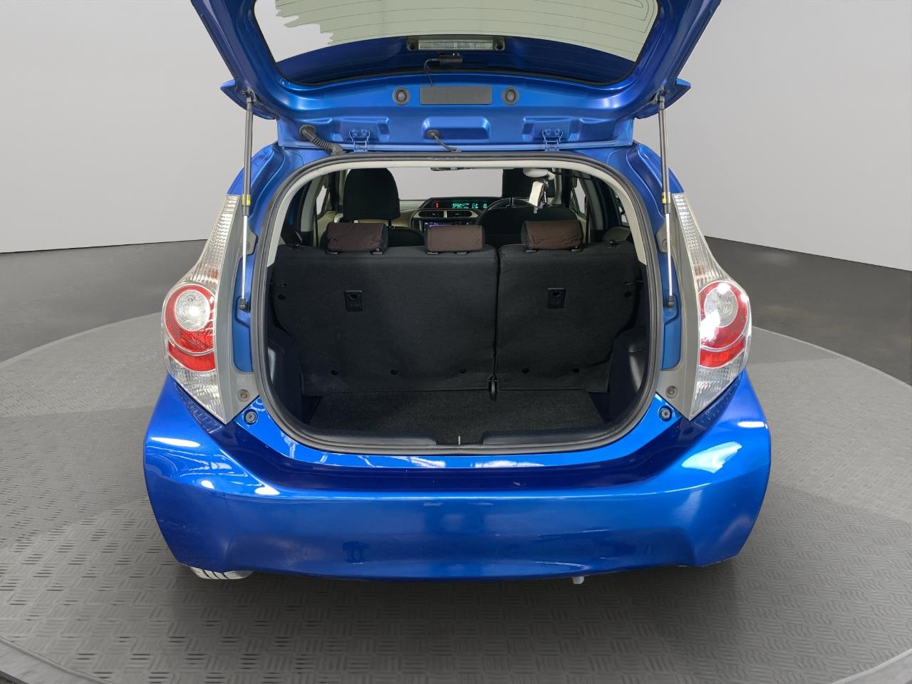 2013 Toyota Aqua G  SEE US FOR FINANCE! BUY NOW PAY IN 6 MONTHS!*