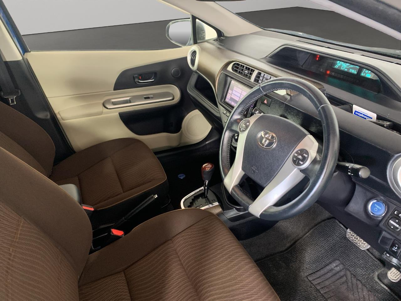 2013 Toyota Aqua G  SEE US FOR FINANCE! BUY NOW PAY IN 6 MONTHS!*