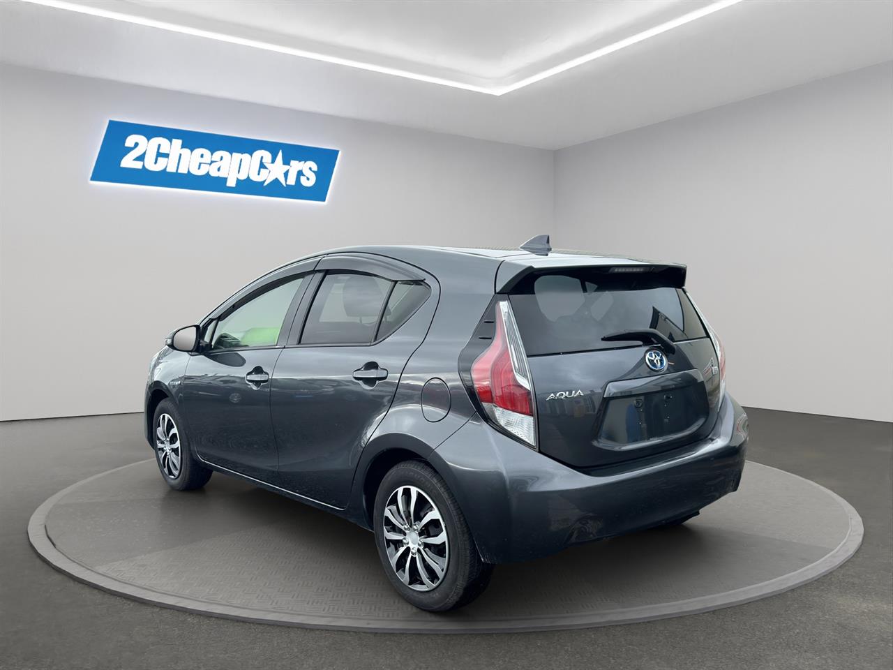 2017 Toyota Aqua Facelift Model S Hatchback GREAT SPACE + GREAT FUEL EFFICIENCY