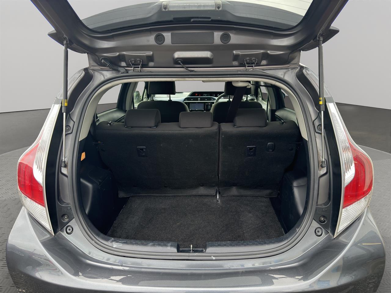 2017 Toyota Aqua Facelift Model S Hatchback GREAT SPACE + GREAT FUEL EFFICIENCY